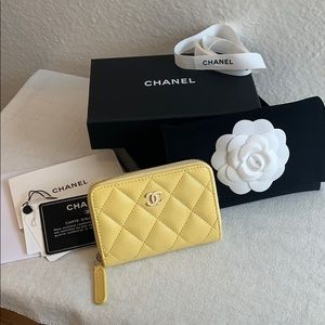 CHANEL zip coin purse/card holder